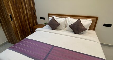 Legend Royal Suites Hotel Room Type - Deluxe Room with Garden View