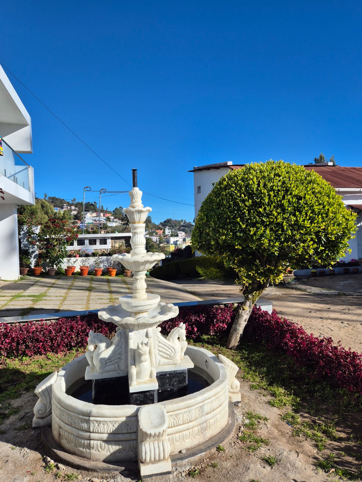 Cloud Nine - Tap to explore photos