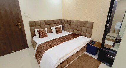 Hotel Shree Bhagwati Room Type - Deluxe Room Hotel Shree Bhagwati Room Type - Deluxe Room
