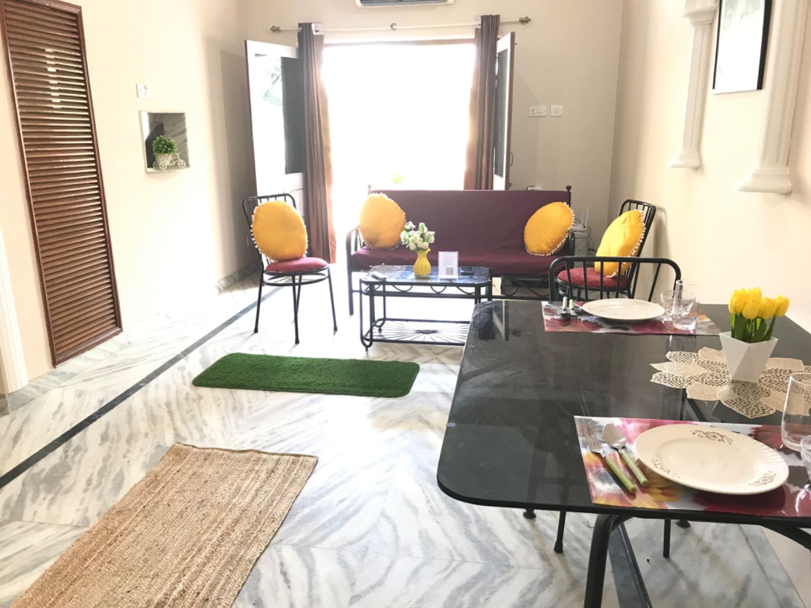 2BHK APARTMENT IN PARTY HUB CANDOLIM - Tap to explore photos