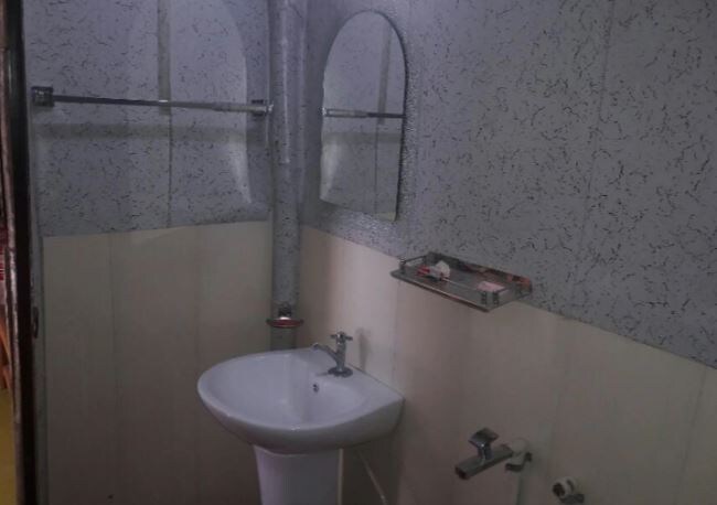 Whispering Bamboo's (Normal Room) - Tap to explore photos