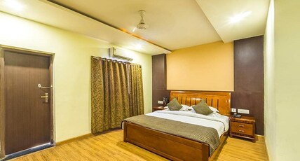 Hotel Aarti International Room Type - Suite Room