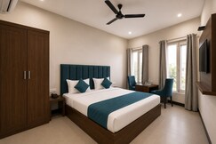 Hotel NH7 Near Patiyala Chowk