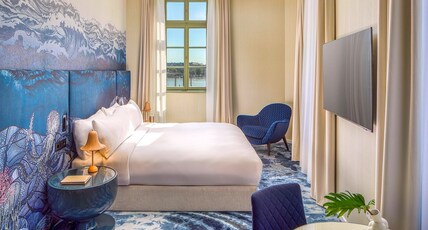 Kimpton BEM BUDAPEST Room Type - 1 King Studio Suite Danube View