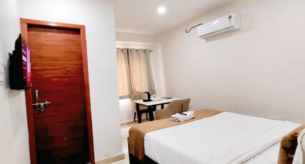 VAARAAHI HOTELS Room Type - AC Super Deluxe Room VAARAAHI HOTELS Room Type - AC Super Deluxe Room