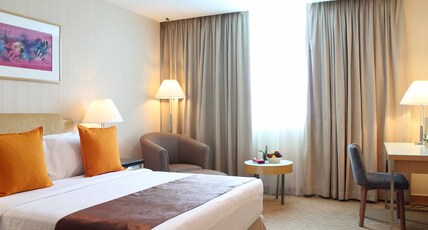 Royale Chulan the Curve Room Type - Superior Queen