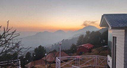 InstaView Kanatal Room Type - The Sundowner