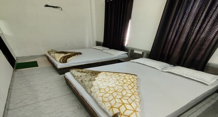 Hotel Raj Krishnam Khatushyam Ji Room Type - Family Suite Room