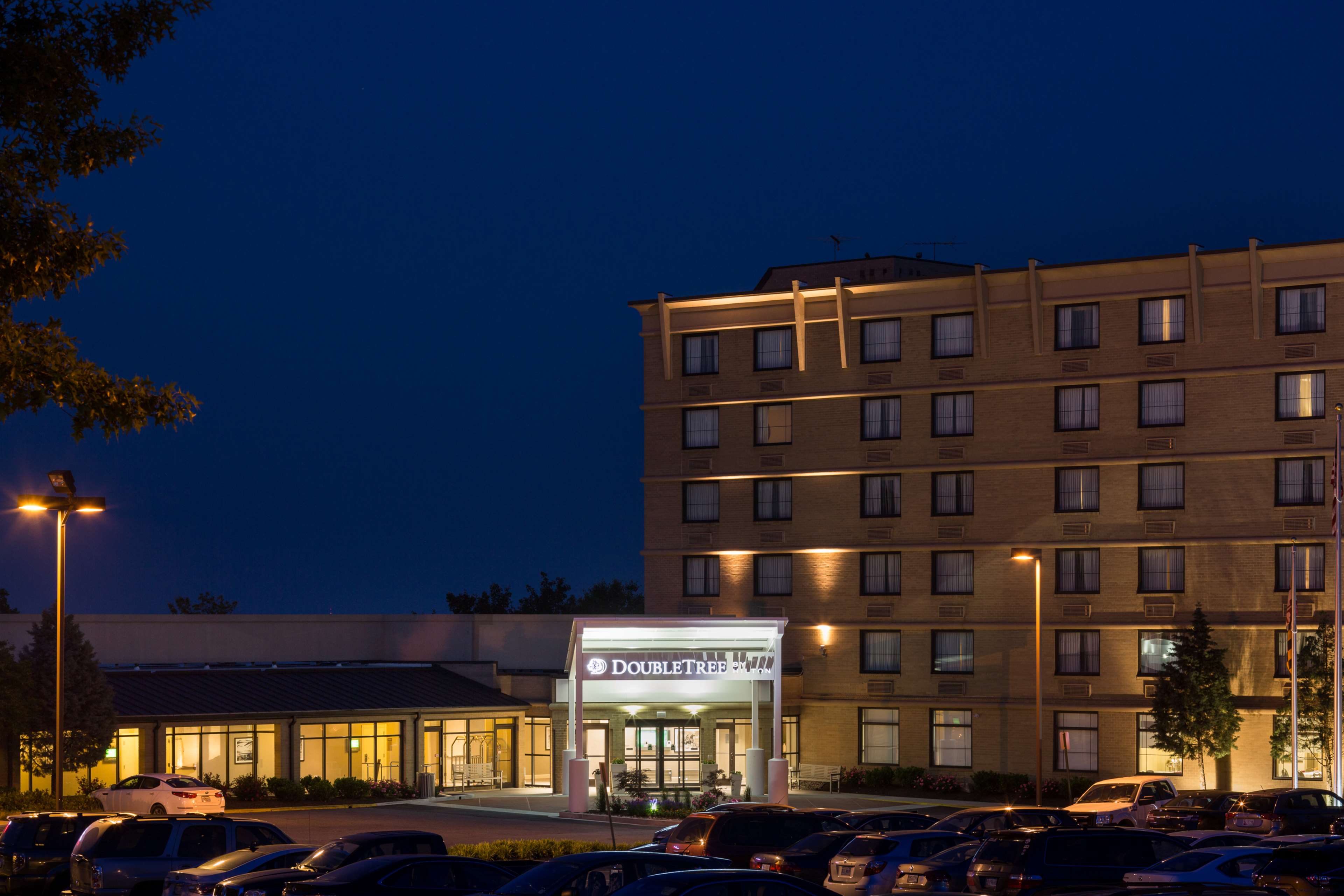 Doubletree by Hilton Laurel, MD - Tap to explore photos