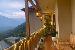 Valley Glow 3bhk moneyback guarantee clean apt