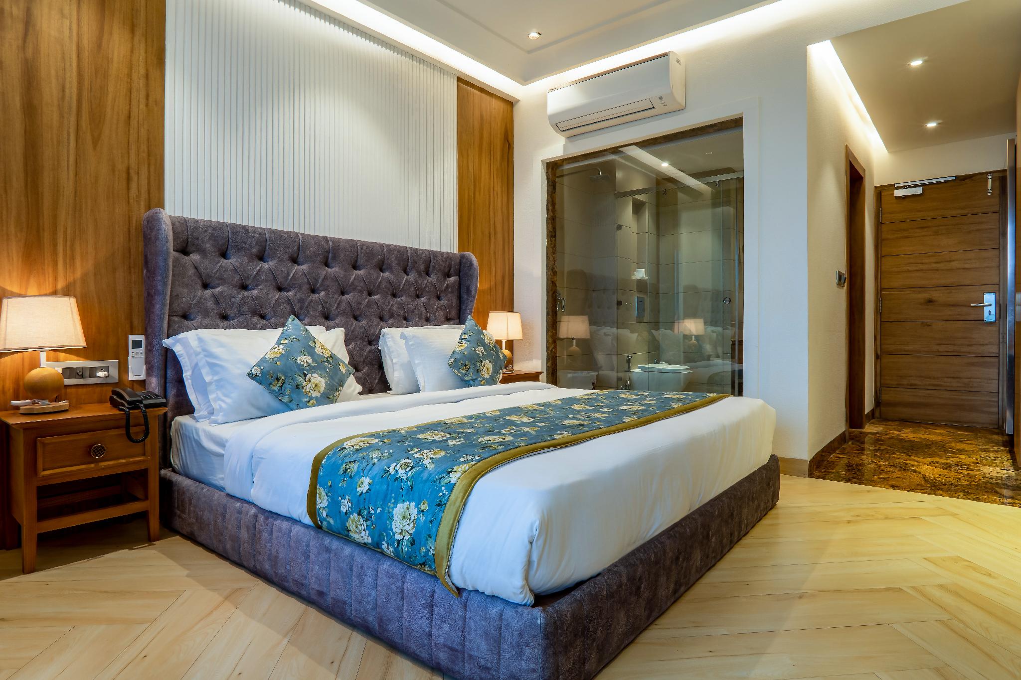 Hotel Notting Hill, Mussoorie - Tap to explore photos