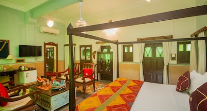 Amritara Manak Haveli Room Type - Maharaja Suite
