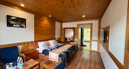 Hotel The Conifer Room Type - Family Room With Balcony