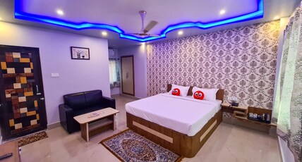Resort Sanjhbati Room Type - AC SUPER DELUXE DOUBLE BED