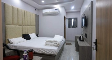 Hotel Ganesha Room Type - DELUXE ROOM
