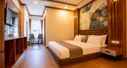 Shillong Heights Room Type - Deluxe room with king bed