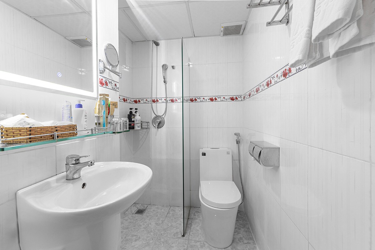 A25 Hotel - 167 Pham Ngu Lao - Tap to explore photos