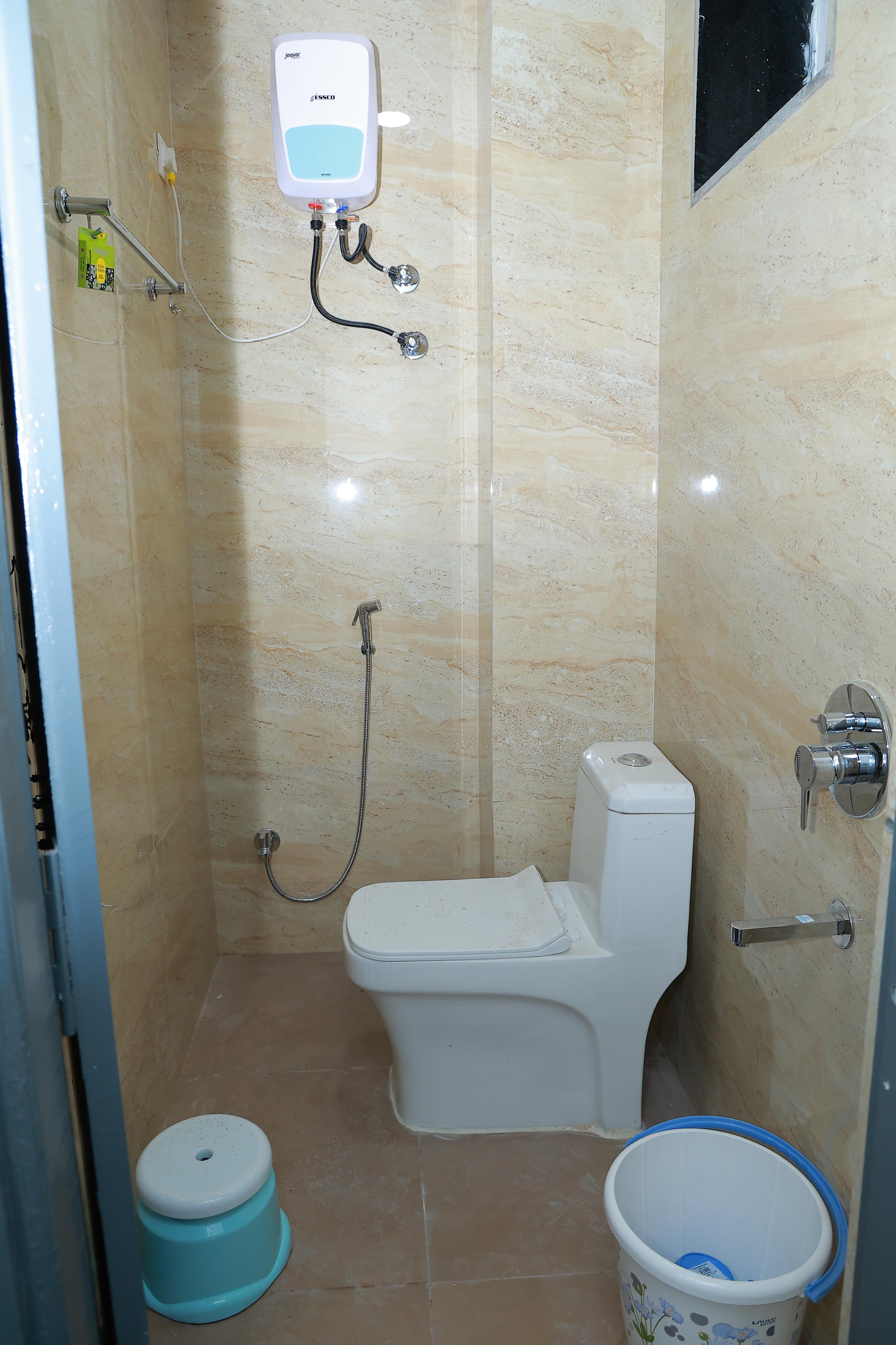 Hotel Raghava Inn - Tap to explore photos