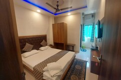 Chandra Home Stay Varanasi
