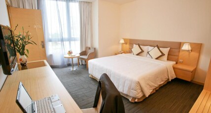 Liberty Central Saigon Centre Hotel Room Type - Signature room