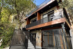 Casa Bella barlowganj