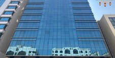 Premier 2-bedroom Lifeline apartment with free Parking
