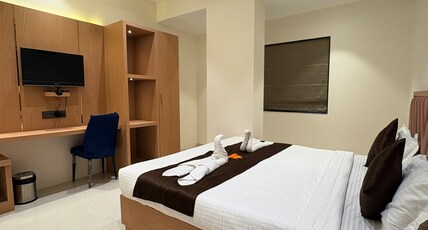 Hotel JK Palace  Newly Renovated Room Type - Deluxe Double BED