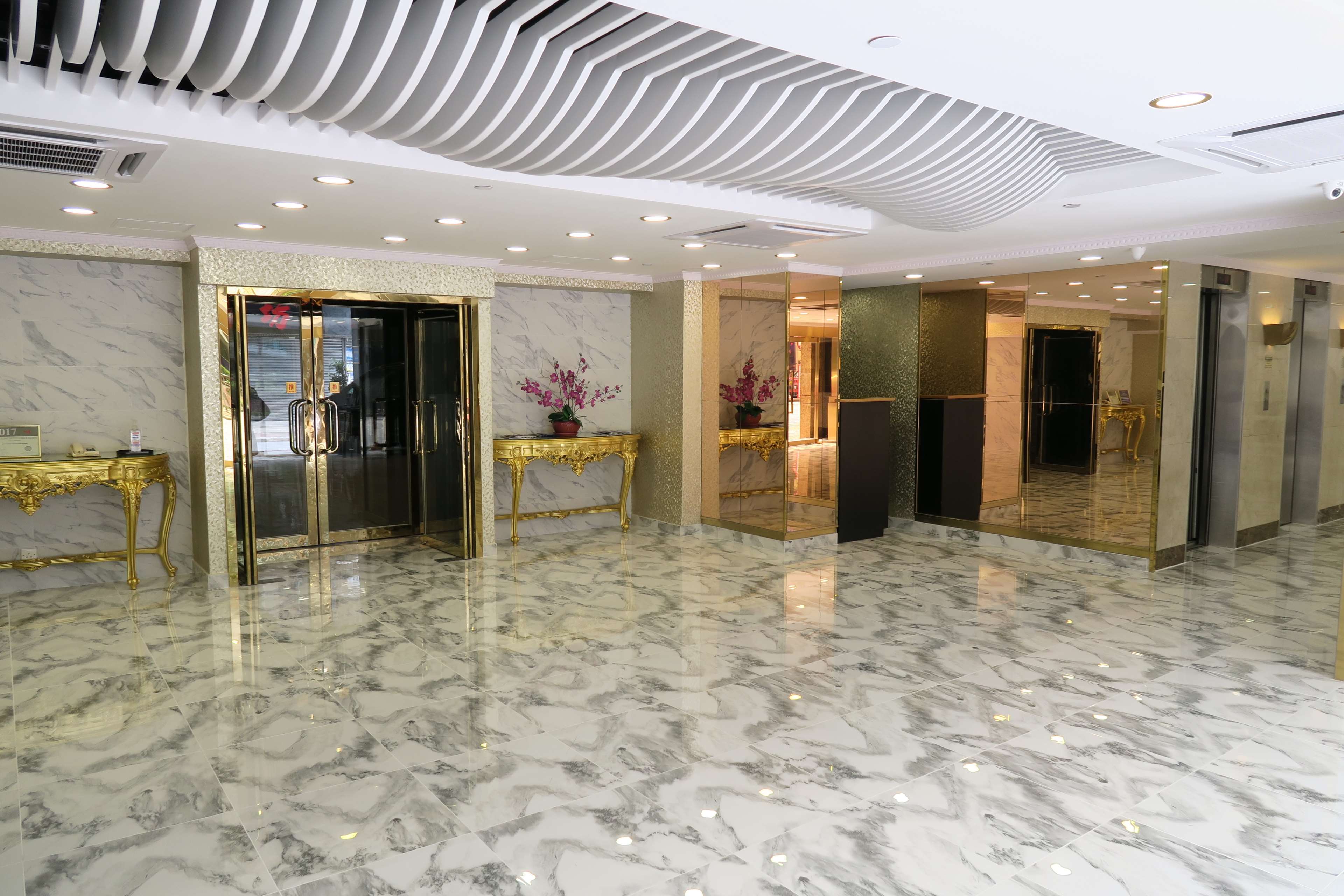 Main gallery