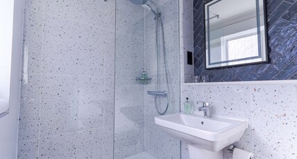 Hotel Collingwood, BW Signature Collection Room Type - 1 Double Bed, Non-Smoking, Cozy Room