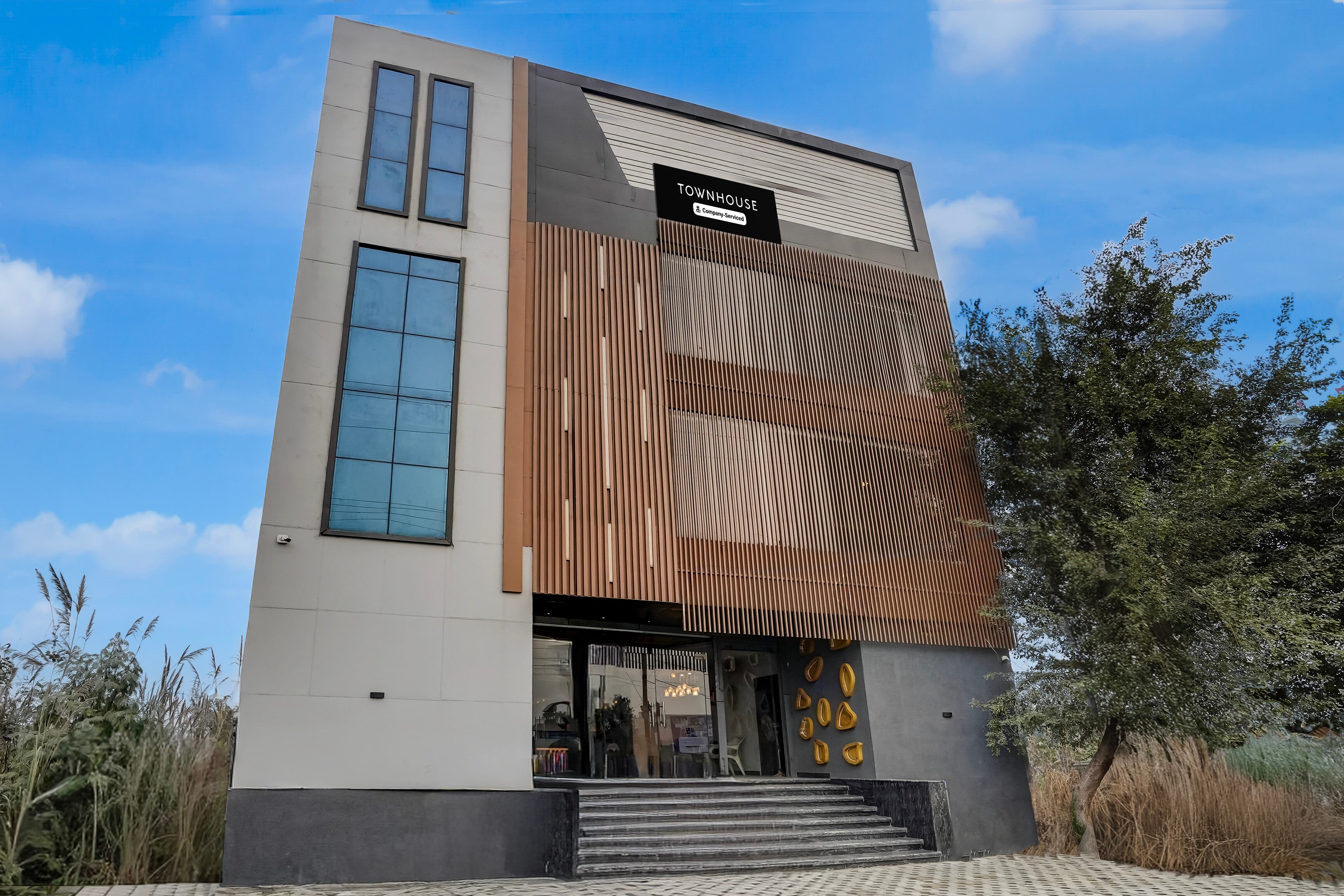 Super Townhouse Subharti University Meerut Formerly Hotel Celebration - Tap to explore photos