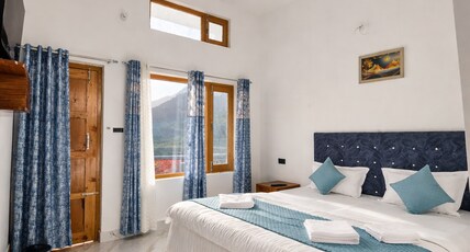 Yamunotri Heights Room Type - Double Bed Room