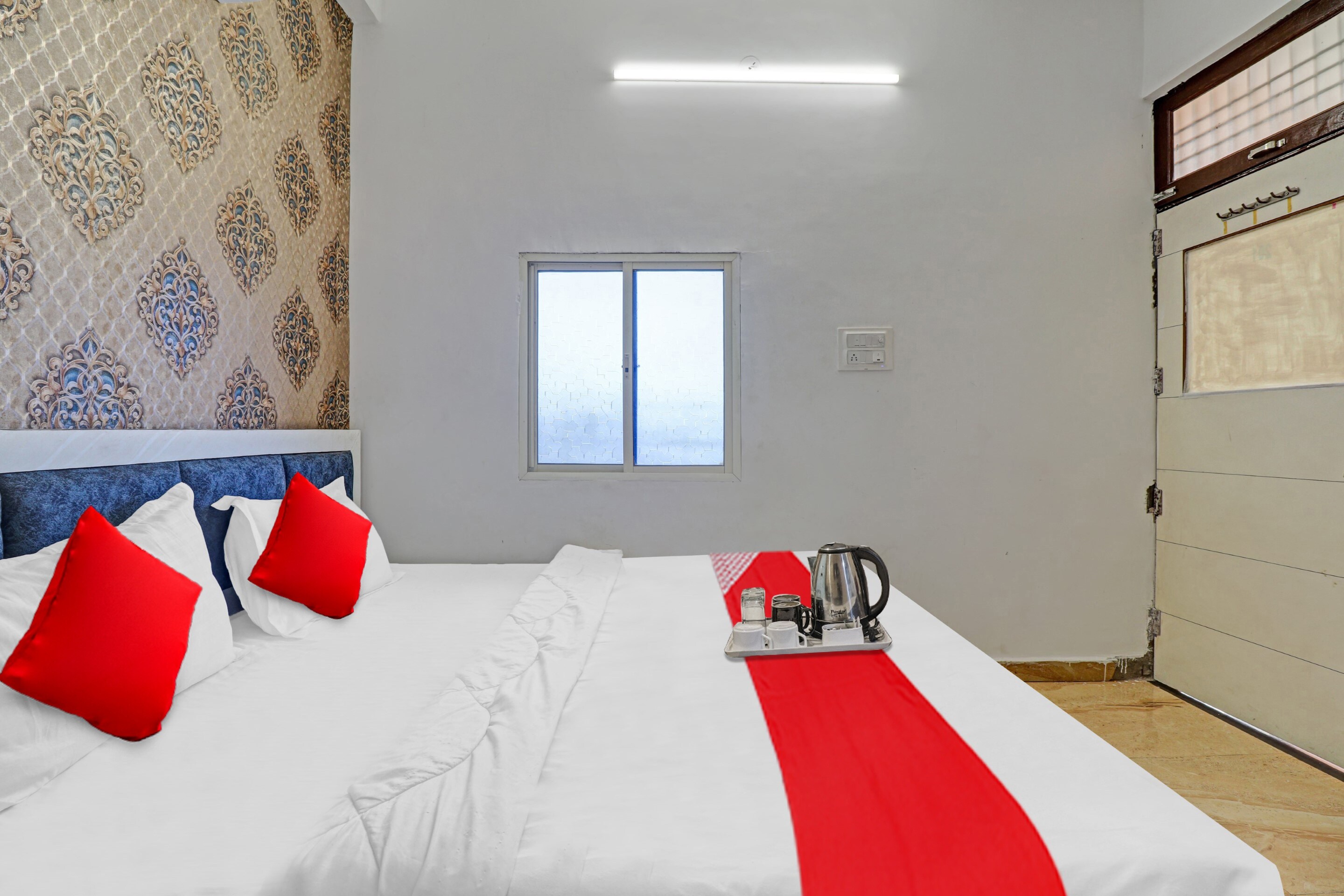 Hotel O Shiv Gwalior Inn - Tap to explore photos