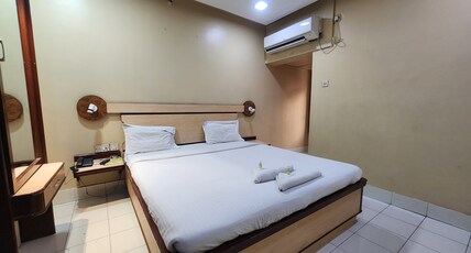Hotel Pushpak International Room Type - Executive Ac Room with Free Wifi