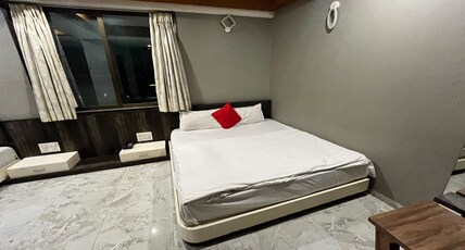 Hotel Om Balaji Room Type - Super Deluxe AC Triple