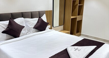 Innzoy Hotels - DLF Road Room Type - Premium Room
