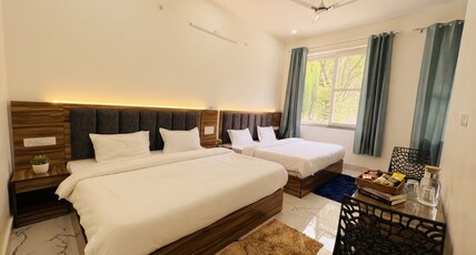 ganga niwas Room Type - Deluxe Quad Room