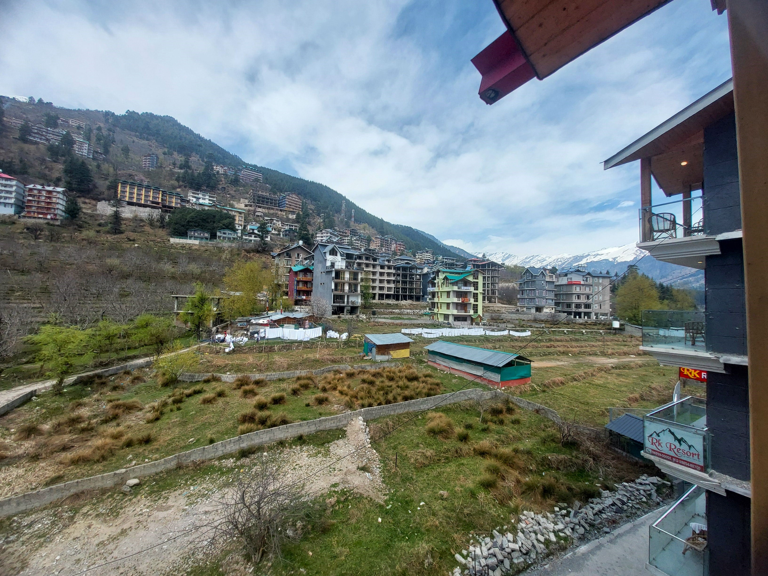 Royal Pearl Inn - Tap to explore photos