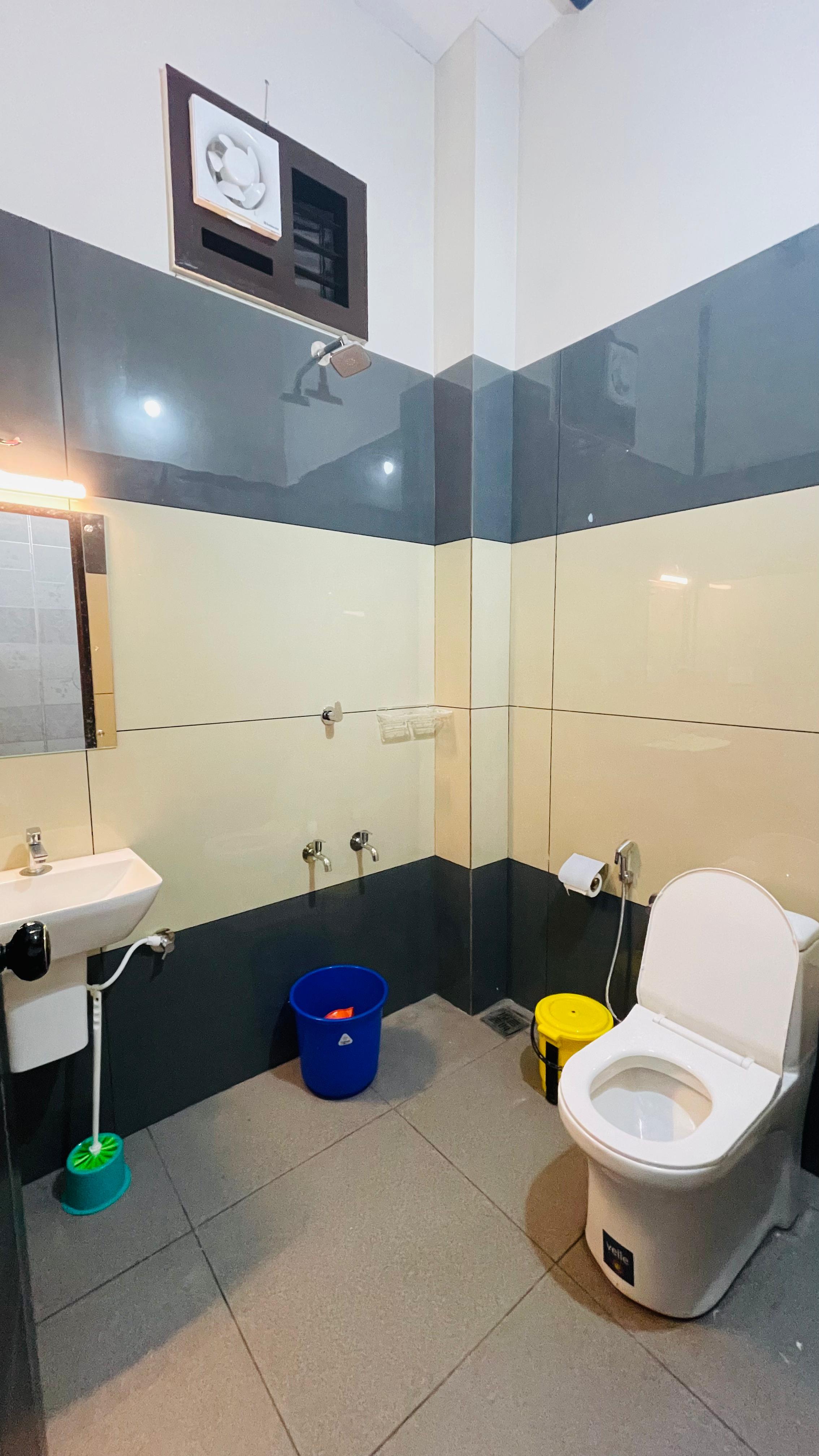 Caffeine Beans - Premium 4BHK Villa - Tap to explore photos