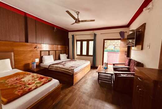 Hotel Brahma Kamal (Near Joshimath Taxi Stand)