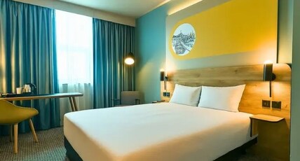 B&B HOTEL Birmingham Centre Room Type - Twin Room