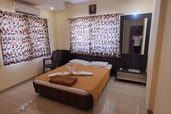 Hotel Sai Neelam