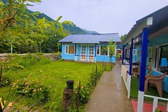 Windowsar River cottages