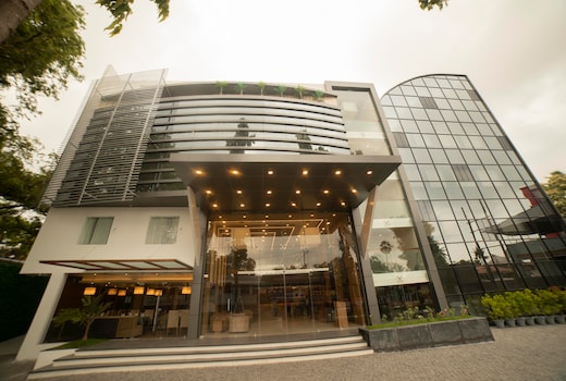 Hotel Savithri
