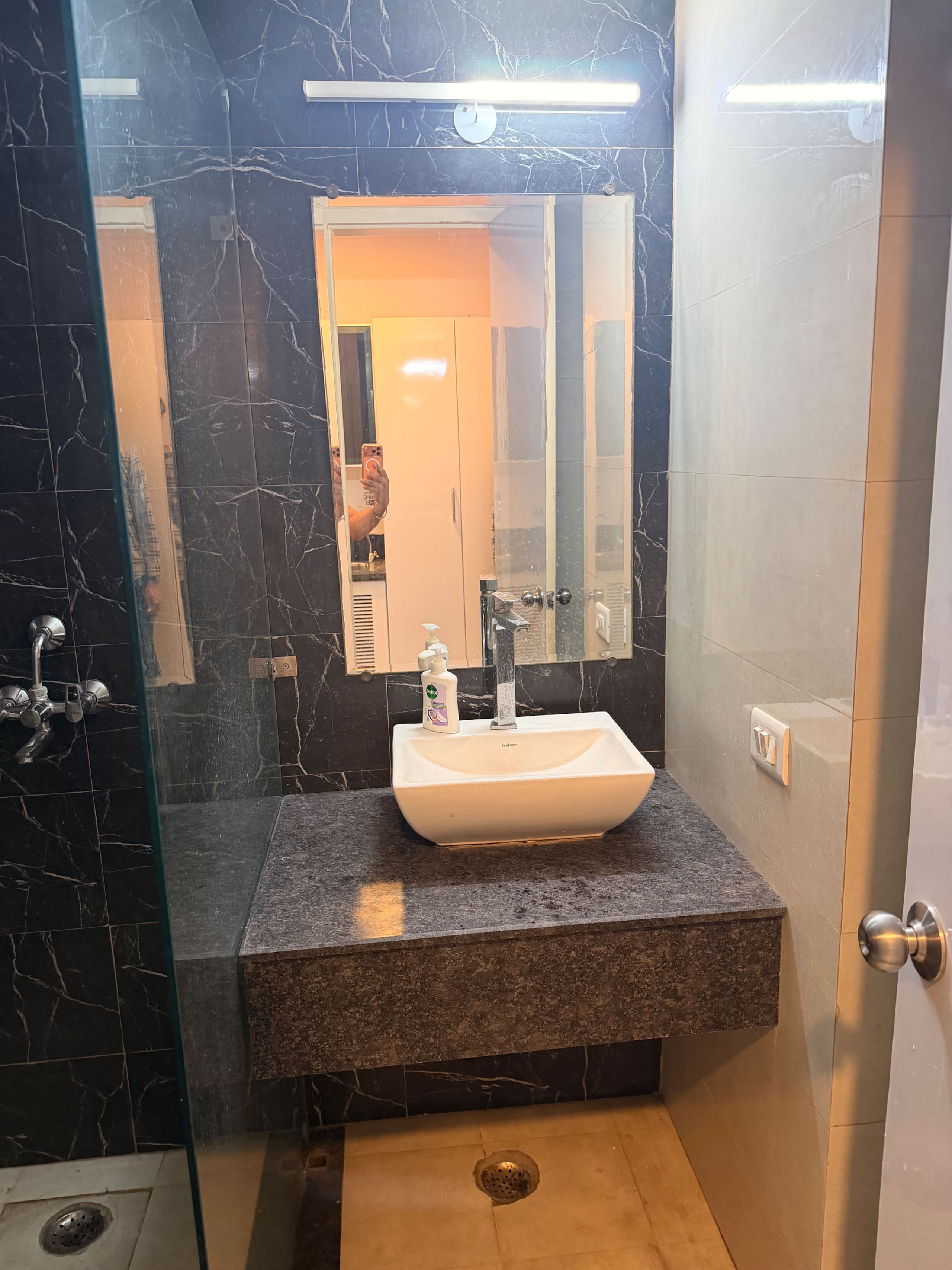 Gaur City Mall Suites Houseter Studio s - Tap to explore photos