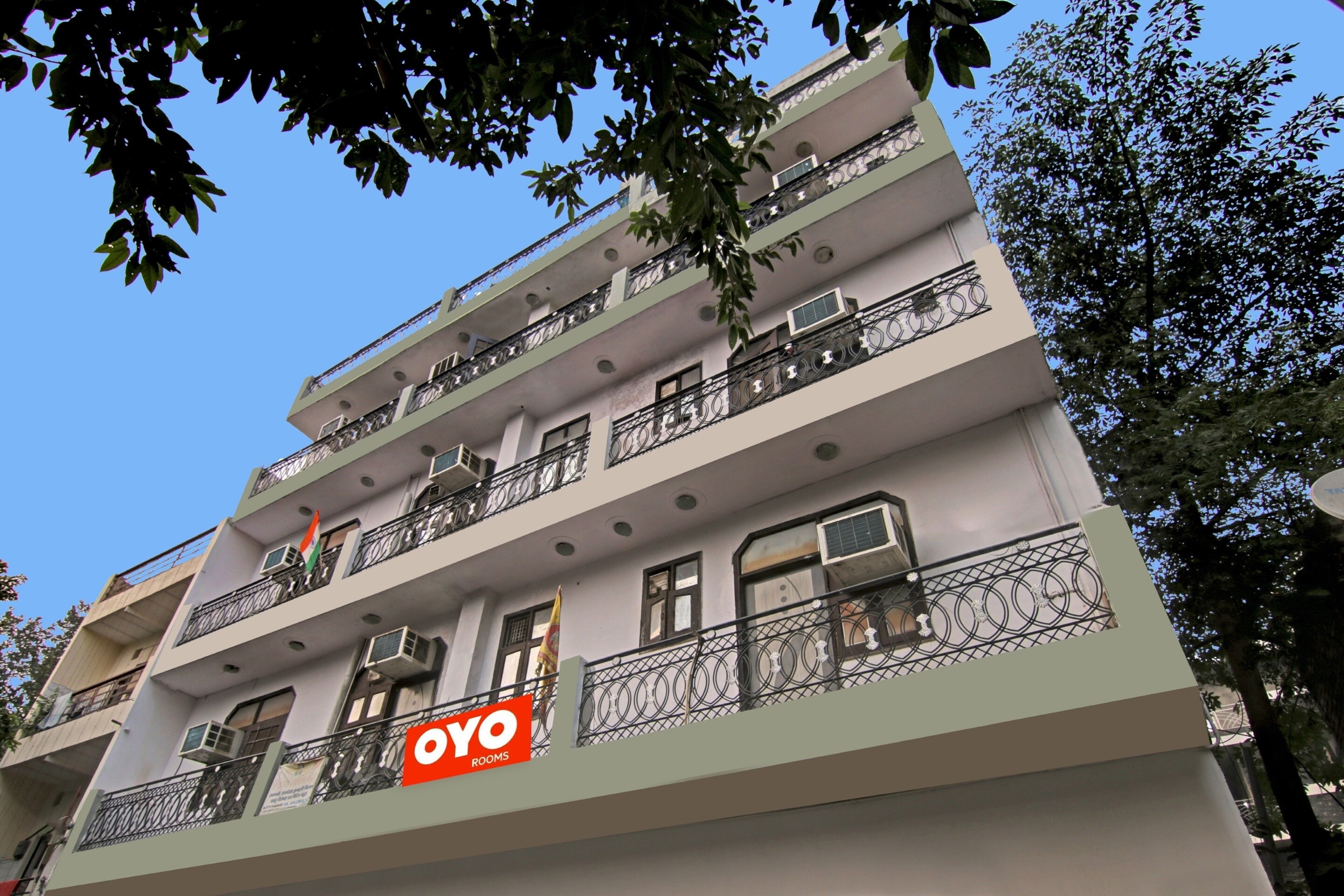 Hotel O Decent Stay - Tap to explore photos