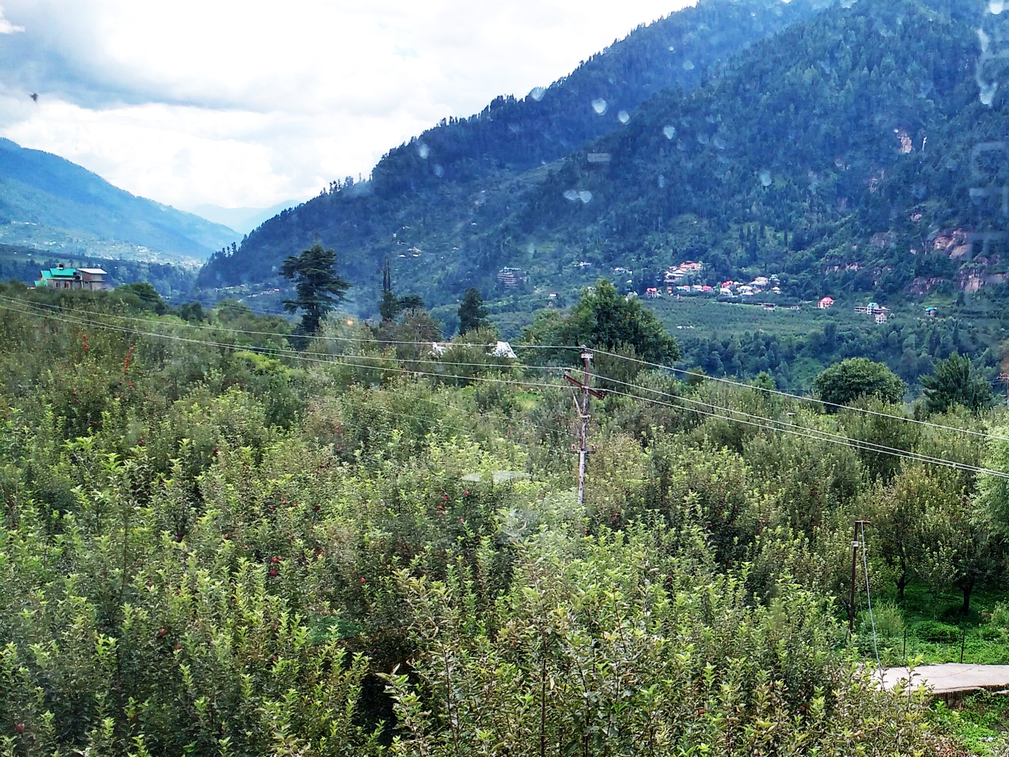 Hotel  Apple City - Tap to explore photos