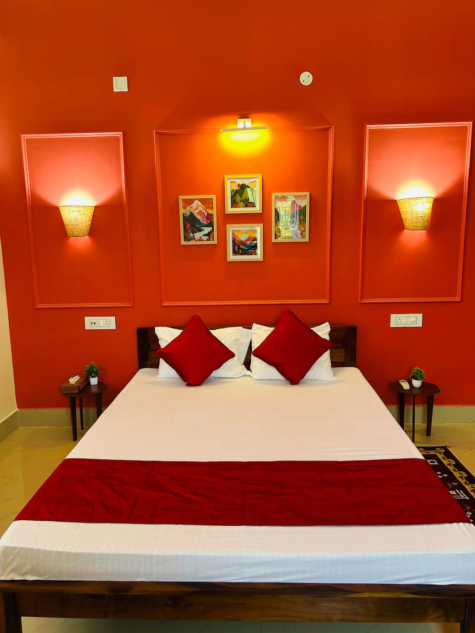 BeauMonde Boutique Suites - Autumn Bliss - Tap to explore photos