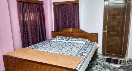 Roy Guest House Room Type - Standard AC Room