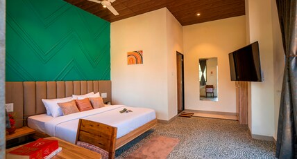 Zostel Plus Lonavala Room Type - Deluxe Private Room (with Shared Lawn)