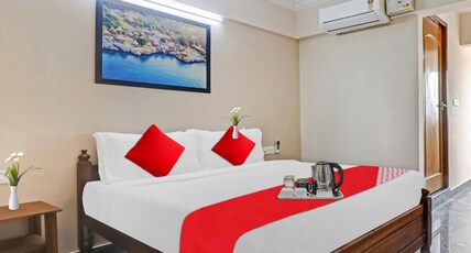 Hotel O Poptavern Premium Room Type - Classic